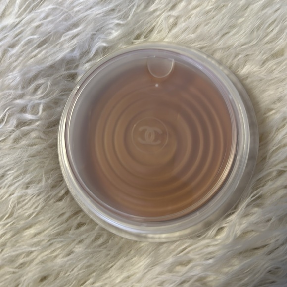 Chanel Les Beiges Healthy Glow Bronzing Cream - Picture 2 of 3